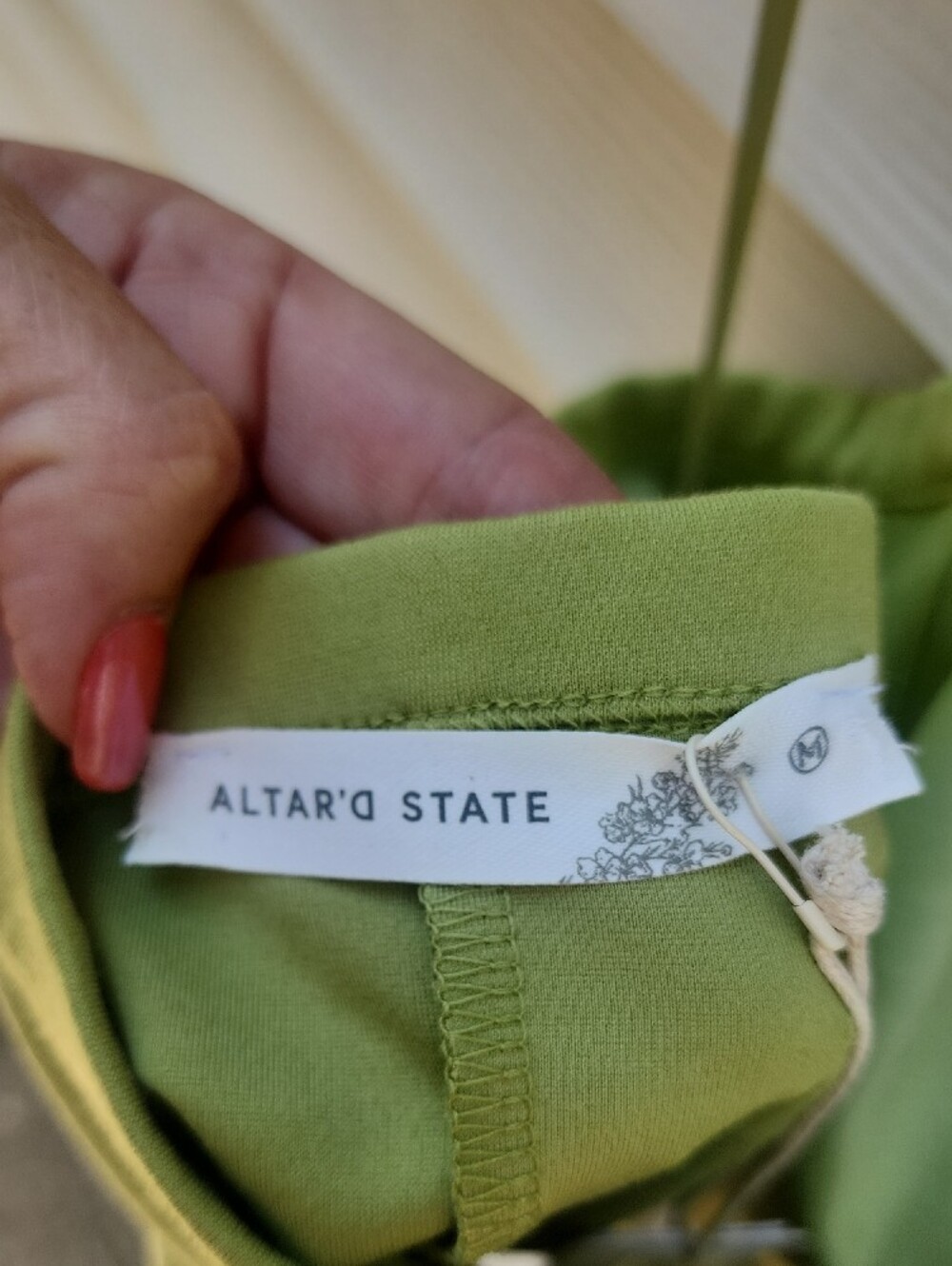 Altered State Jessamine Lime Green Hardware Halter Top Size Medium - Picture 8 of 13